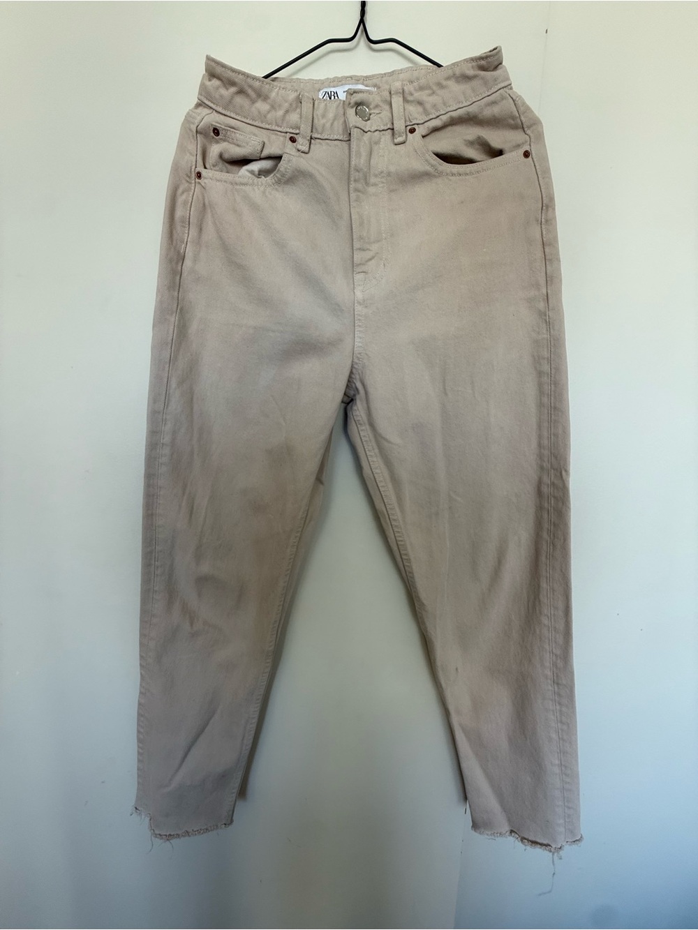 Zara Women's Light Beige High-Rise Relaxed Tapered Chinos